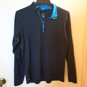 Nike - Quarter Zip Top - Medium